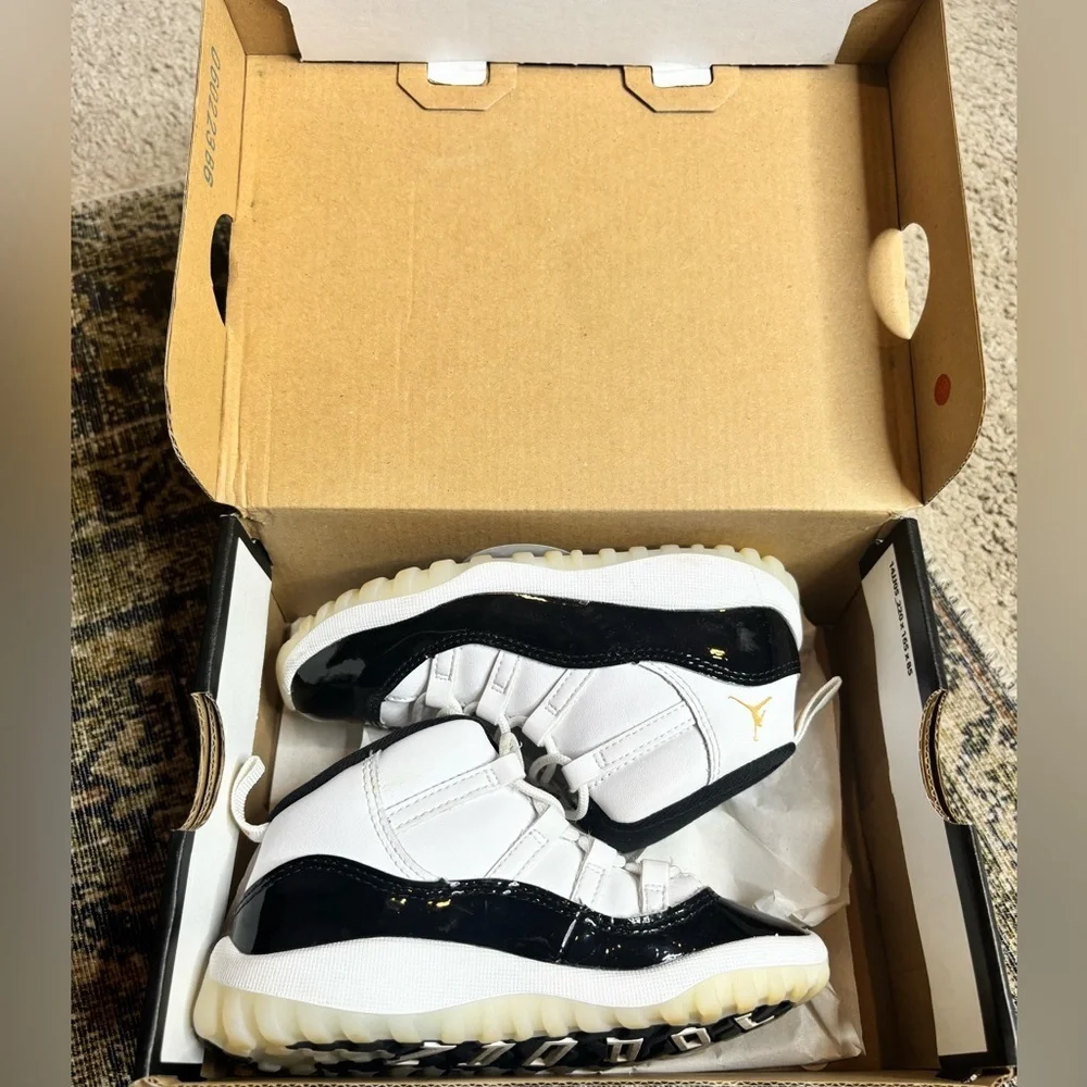 Air Jordan 11 XI Retro Concord Toddler Size 10C Low Top Sneakers - Picture 7 of 9
